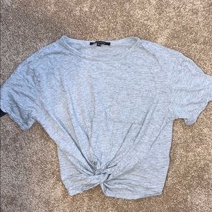 Olivaceous cropped knotted tshirt